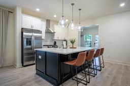 LakePoint 2 Mi, Sleeps 12, Pets, Games, Grilling