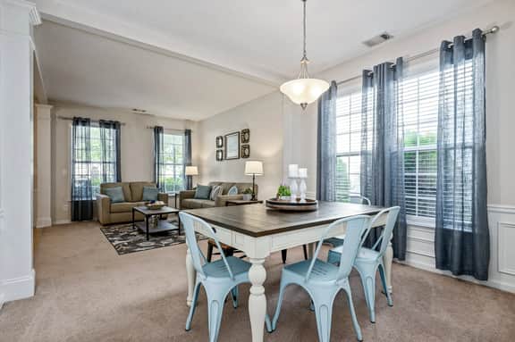 206 Persimmon Trail, Woodstock