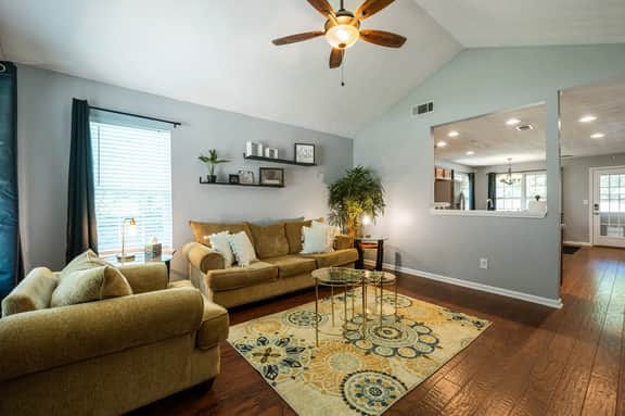 18 Larkspur Ln, Emerson