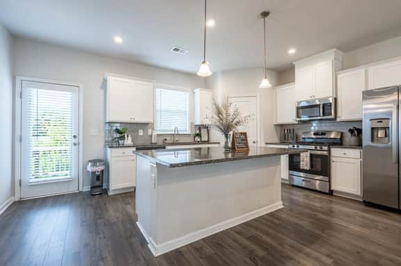 3-Story Pet-Friendly Retreat with Private Suites - Image 3