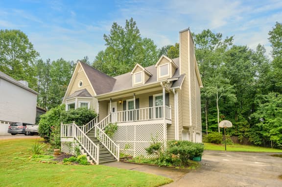1356 Velvet Creek Glen, Marietta
