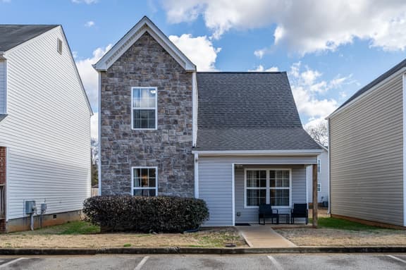 106 Middlebrook Dr, Cartersville