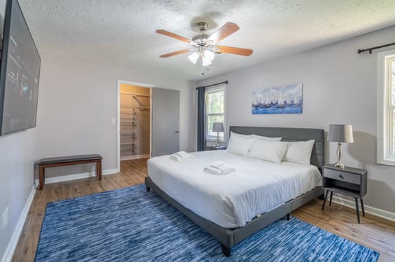 Save Midweek! 3BR Near Lake Acworth & Downtown