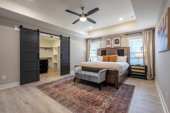 LakePoint 2 Mi, Sleeps 12, Pets, Games, Grilling